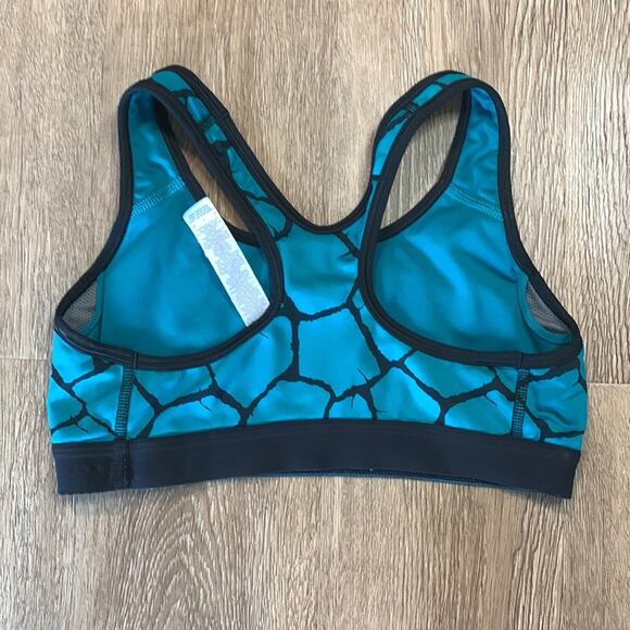 Nike Pro Sports Bra - Picture 5 of 5